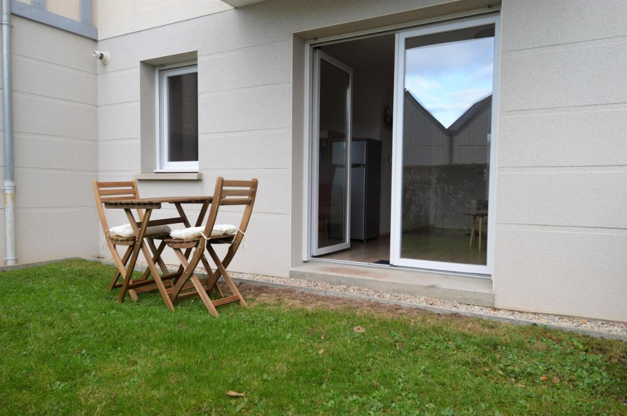 Jardin - A 50M De La Plage - Wifi - Parking Courseulles-sur-Mer Ngoại thất bức ảnh