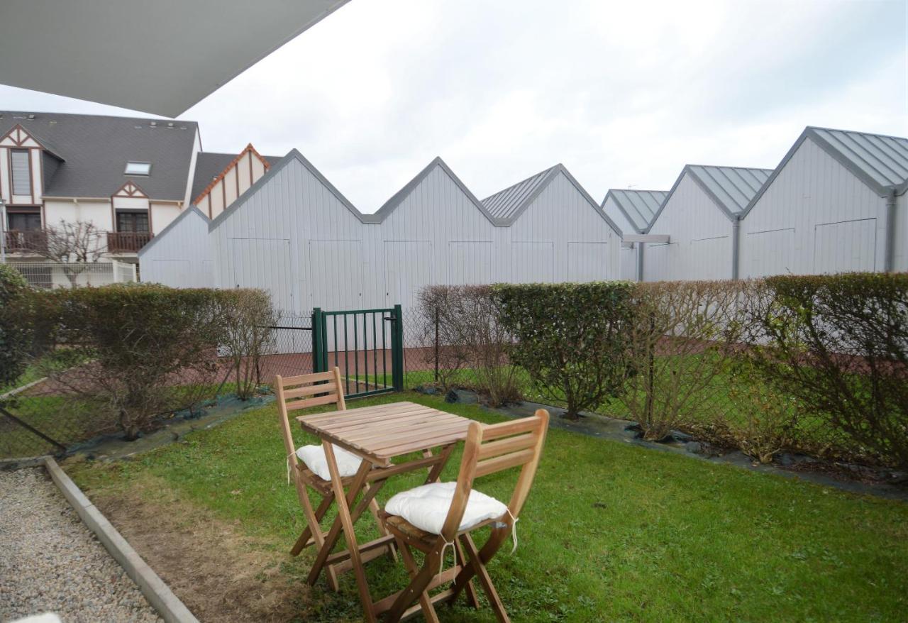 Jardin - A 50M De La Plage - Wifi - Parking Courseulles-sur-Mer Ngoại thất bức ảnh